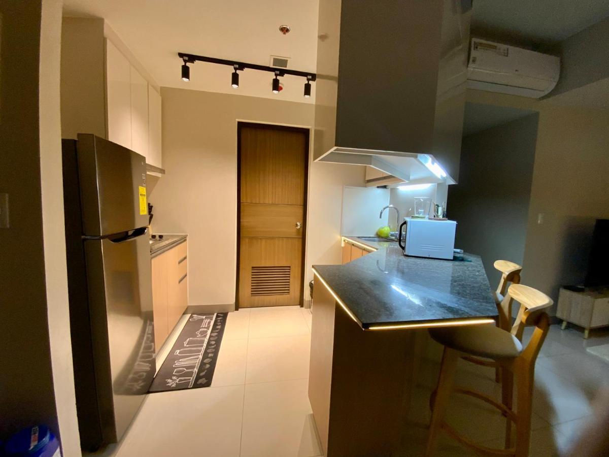 Classy 2Br Suite At Eastwood City With Pool And City Skyline View Manilla Buitenkant foto