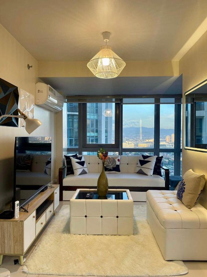 Classy 2Br Suite At Eastwood City With Pool And City Skyline View Manilla Buitenkant foto
